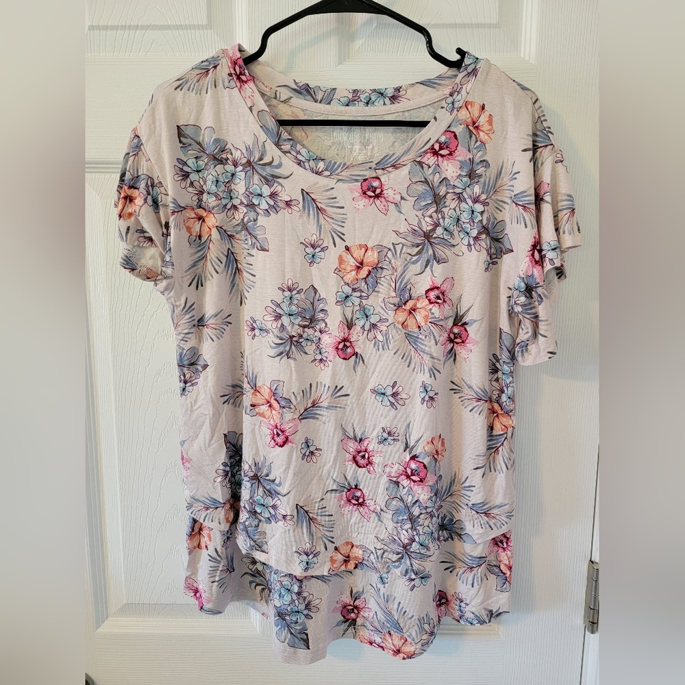 Small Latched Mama Nursing Top